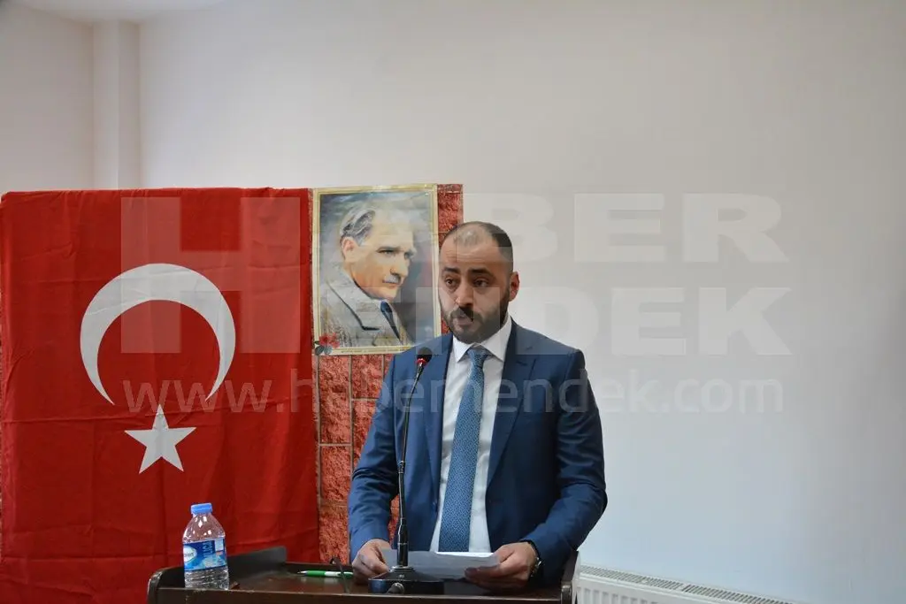 Haber: Berberler ve Kuaförler Odasında Çilek Yeniden Başkan - Galeri-8