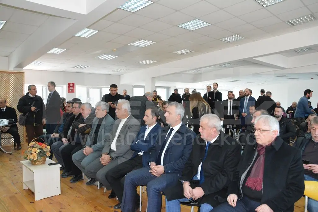 Haber: Berberler ve Kuaförler Odasında Çilek Yeniden Başkan - Galeri-3