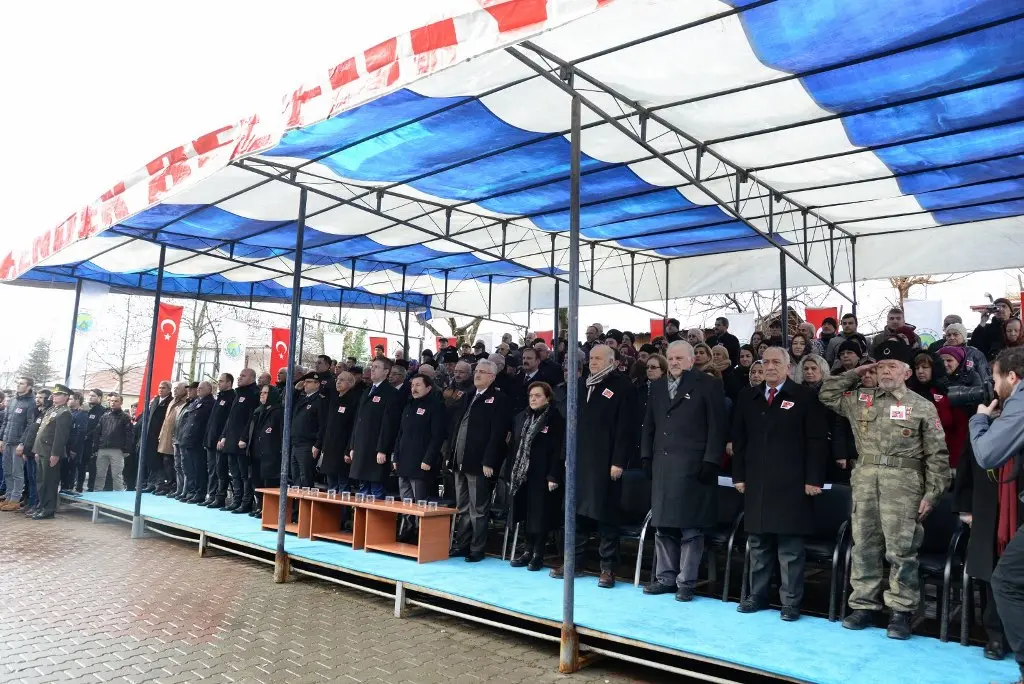 Haber: Efsane Müdür Okkan kabri başında anıldı - Galeri-3