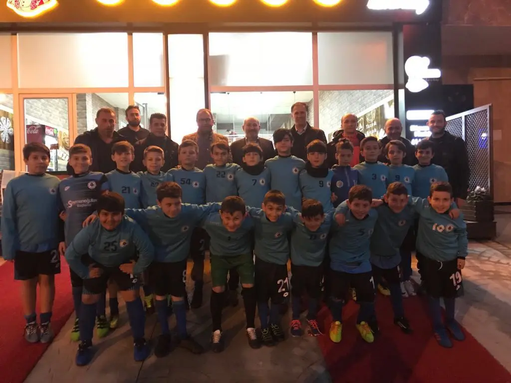 Haber: Sporcularla pizza keyfi - Öne Çıkan