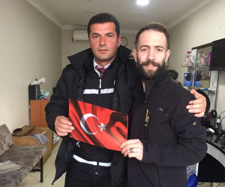 Haber: Ülkü Ocakları Mehmetçiklerimize Destek Amacıyla Türk Bayrağı Dağıttı - Galeri-3