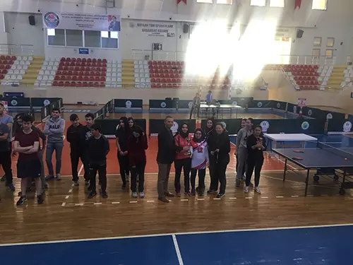 Haber: Genç Erkekler ve Genç Kızlar Masa Tenisi müsabakaları sona erdi - Galeri-3