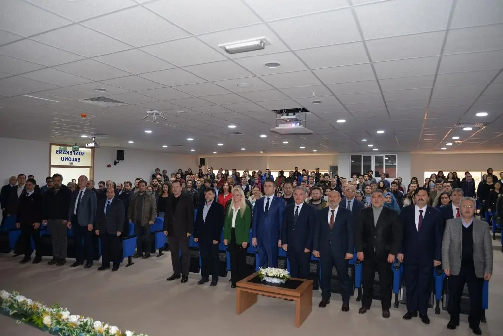 Haber: Eğitim Fakültesi’ne 300 kişilik konferans salonu - Öne Çıkan