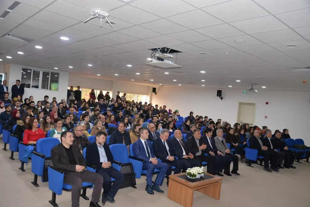 Haber: Eğitim Fakültesi’ne 300 kişilik konferans salonu - Galeri-3