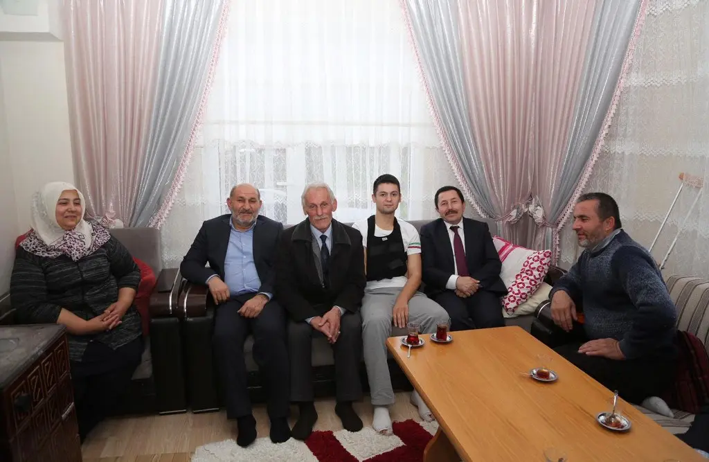 Haber: Vali Balkanlıoğlu’ndan Yaşlılarımız ve Gazimize Ziyaret - Galeri-1