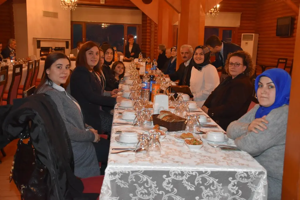 Haber: SYDV Müdiresi Uygun Emekli Oldu - Galeri-3