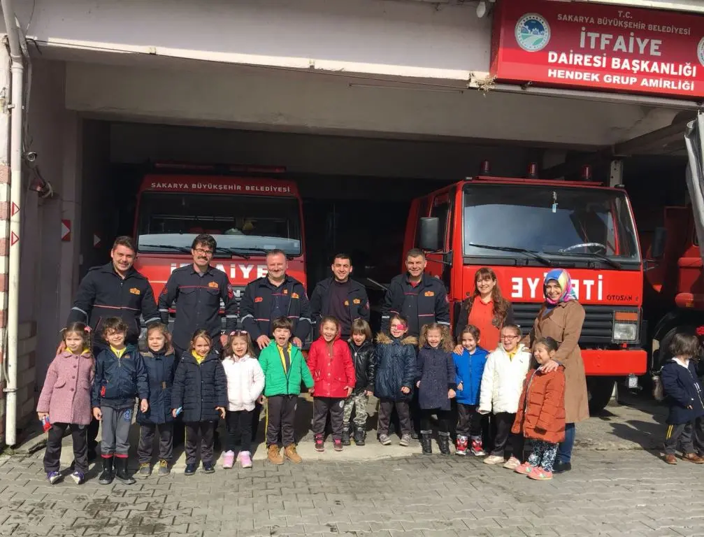 Haber: Pırıltı Anaokulu Öğrencileri İtfaiyeyi Gezdi - Galeri-1