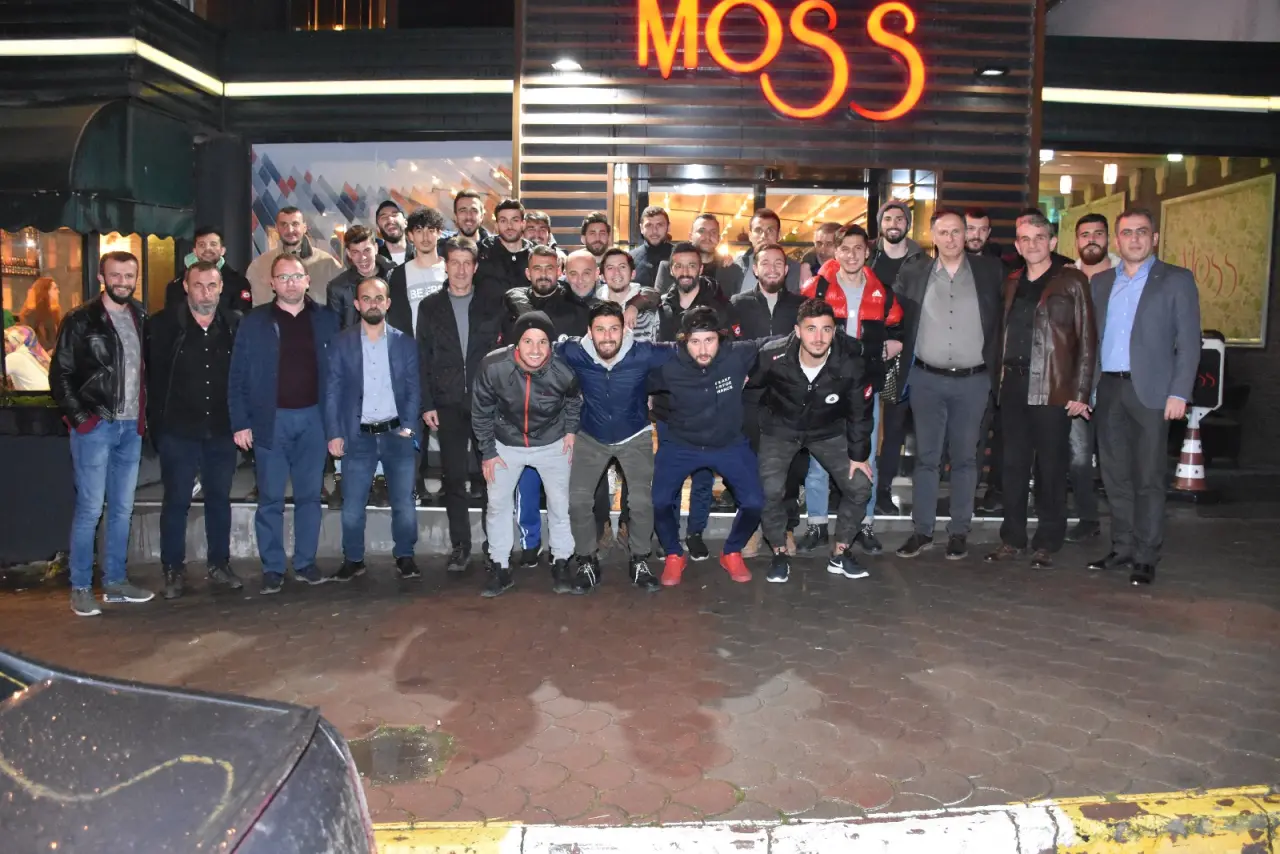 Haber: HENDEKSPOR’A MORAL YEMEĞİ - Öne Çıkan