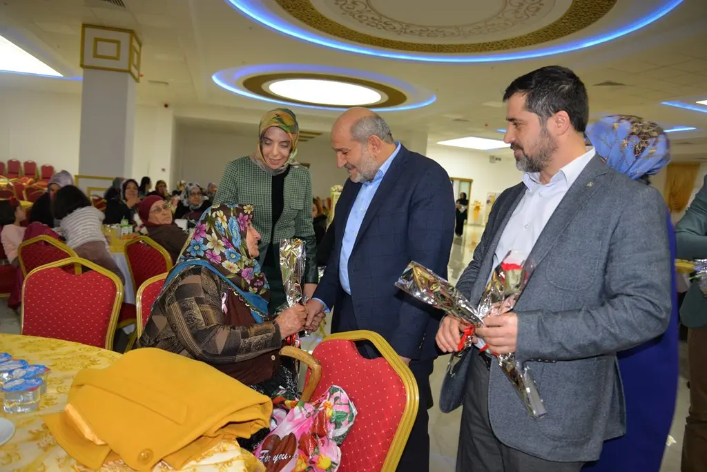 Haber: Hendek Belediyesinden Kadınlar Günü Programı - Galeri-1