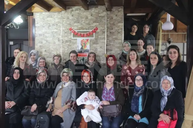Kadın Sağlıkçılar Hendek’te Yemekte Buluştu
