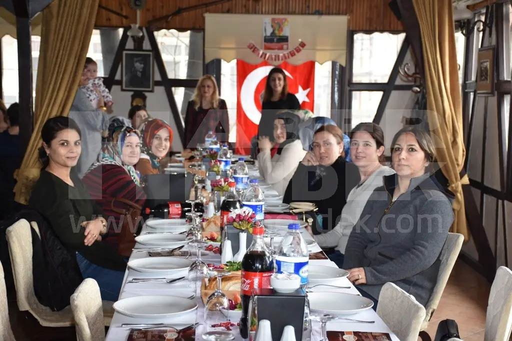 Haber: Kadın Sağlıkçılar Hendek’te Yemekte Buluştu - Galeri-4