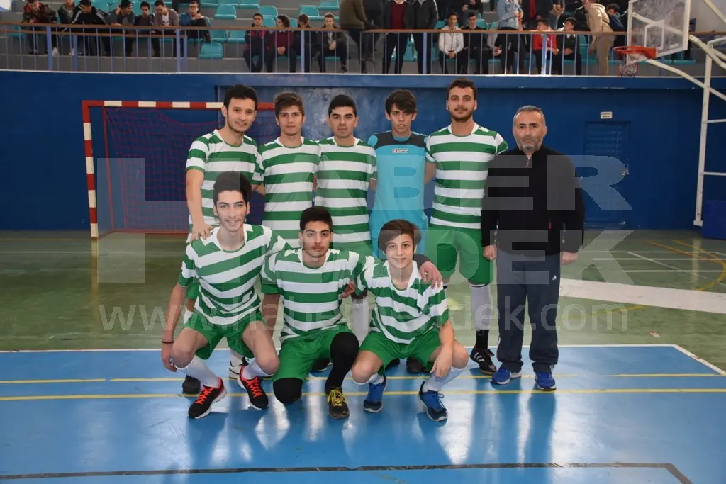 Haber: Futsal’da Grup Müsabakaları Tüm Hızıyla Devam Ediyor - Galeri-2