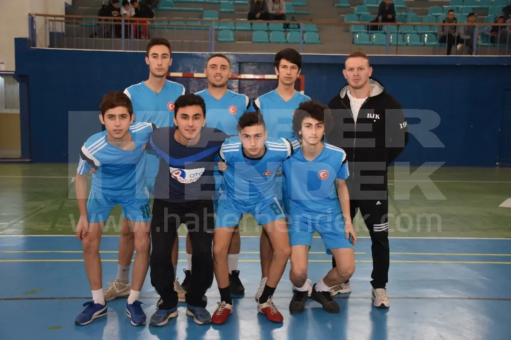 Haber: Futsal’da Grup Müsabakaları Tüm Hızıyla Devam Ediyor - Galeri-4