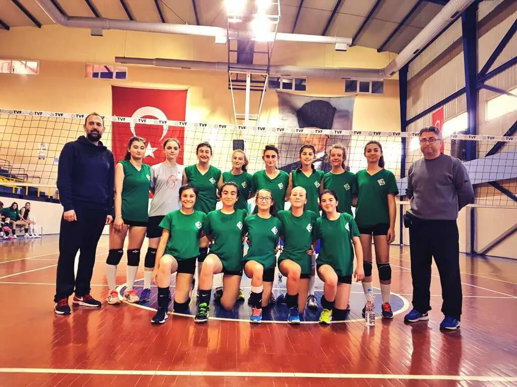 Haber: Anadolu Yıldızlar Ligi Voleybol Müsabakalarına Hazırlanıyorlar - Öne Çıkan
