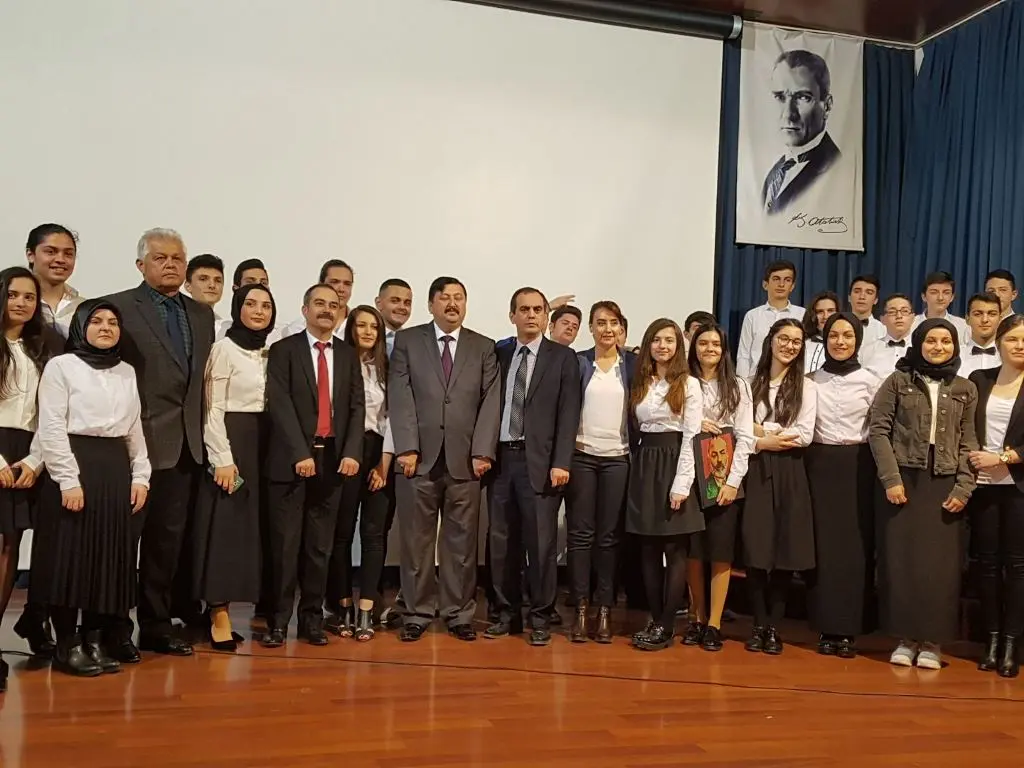 Haber: Atikehanım Anadolu Lisesi Akif’i Andı - Galeri-2