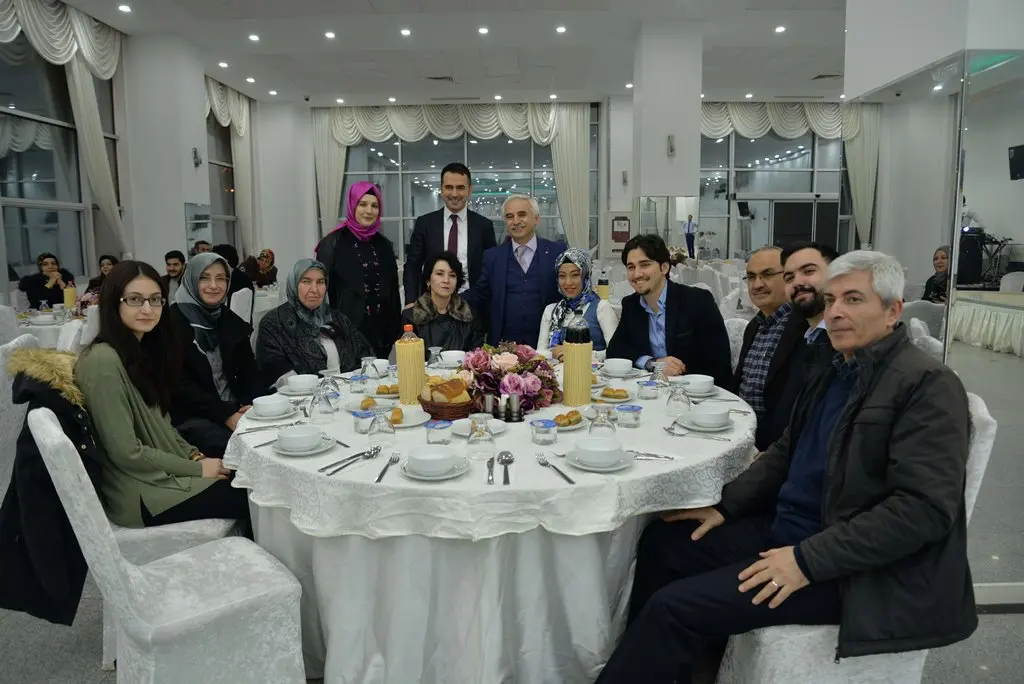 Haber:  Sağlıkçılar Yemekte Buluştu - Galeri-4
