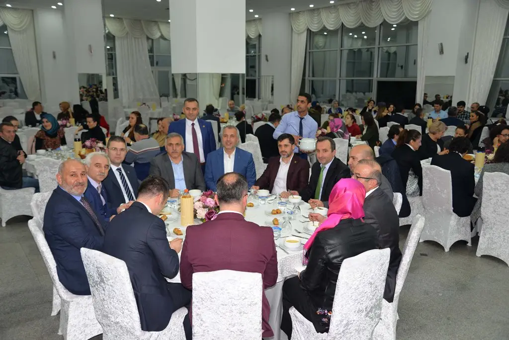 Haber:  Sağlıkçılar Yemekte Buluştu - Galeri-1