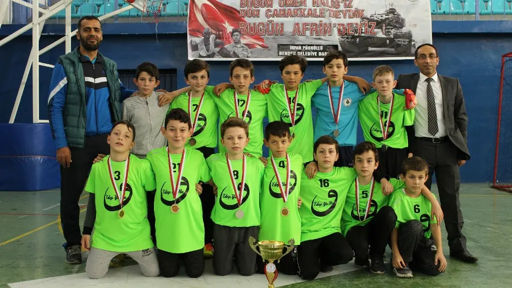 Haber: İmam Hatip Ortaokulu Şampiyon  Oldu - Galeri-1