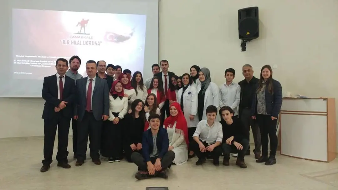 Haber: Akşemsettin Mesleki ve Teknik Anadolu Lisesi Çanakkale Zaferini Kutladı - Galeri-1