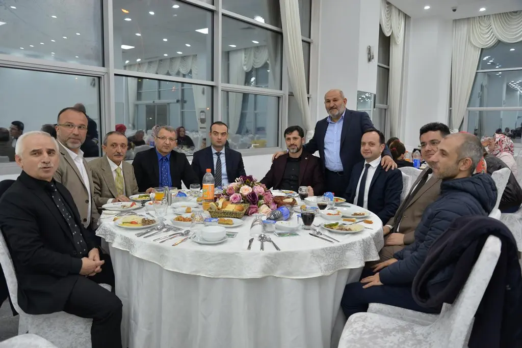 Haber: Hendek Kaymakamlığı Şehit ve Gazi Aileleri İle Buluştu - Galeri-2