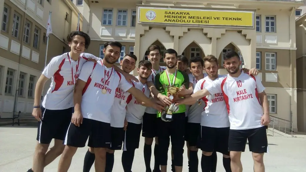 Haber: Genç Erkekler Futbol Müsabakaları Sona Erdi - Öne Çıkan
