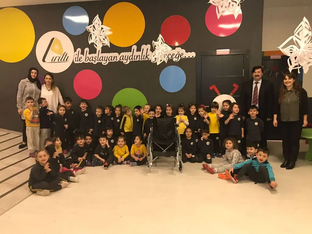 Haber: Hayatı Paylaşmak Engelleri Aşmak İçin Bir Kapakta Sen At - Galeri-1