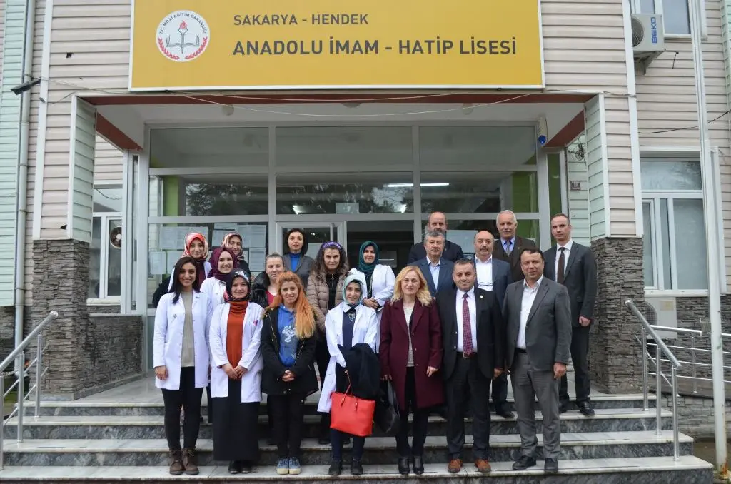 Haber: Gençlerimizin Sağlığında Sağlık Çalışanı Ve Öğretmen İşbirliği - Öne Çıkan
