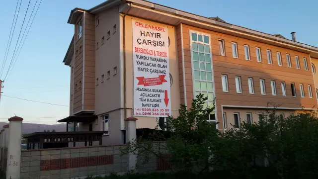 HAYIR ÇARŞISI AÇILDI