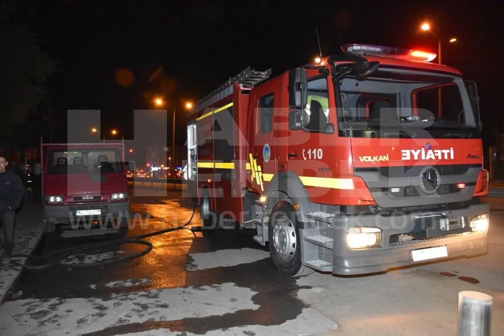 Haber: YANAN EV KULLANILAMAZ HALE GELDİ - Galeri-1
