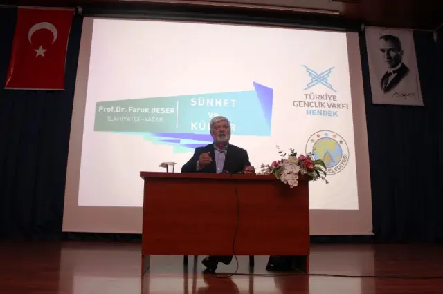 TÜGVA'dan 'Sünnet ve Kültür' Konferansı