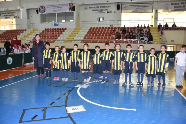 Geleneksel Çocuk Oyunları Başladı