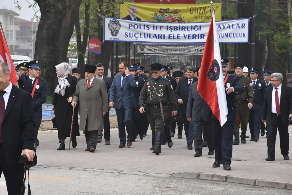 Haber: Türk Polis Teşkilatının 173.ncü Kuruluş Yıldönümü Hendek’te Kutlandı - Öne Çıkan