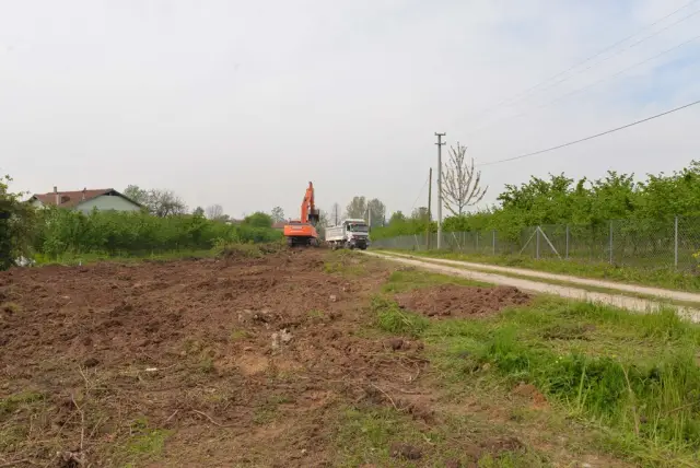 Akova ve Rasimpaşa’da Yol Açma, Yenimahalle'de Yaya Yolu Çalışması