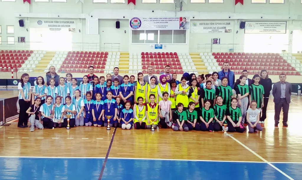 Haber: Okul Sporları Sonra Erdi - Öne Çıkan