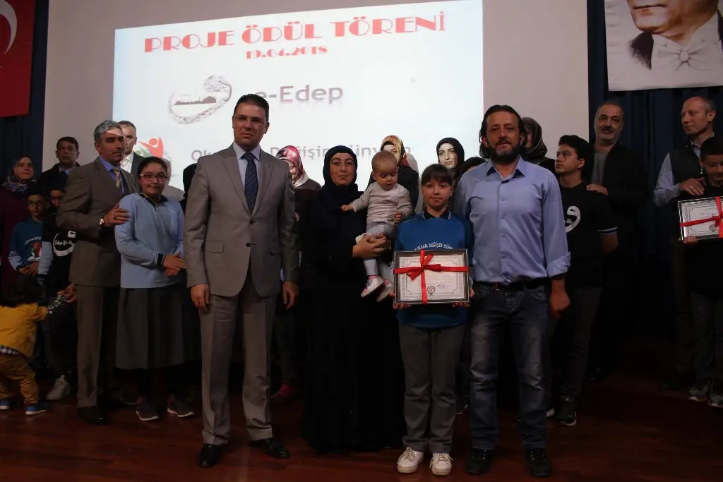 Haber: Projelerin İlçedeki Adresi Hendek İmam Hatip Ortaokulu - Galeri-5