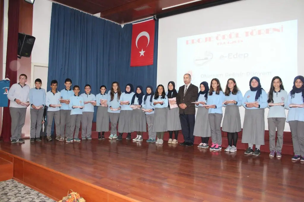 Haber: Projelerin İlçedeki Adresi Hendek İmam Hatip Ortaokulu - Galeri-3