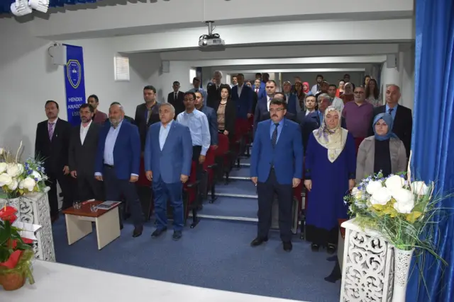 Hendek Anadolu Lisesi’ne Konferans Salonu