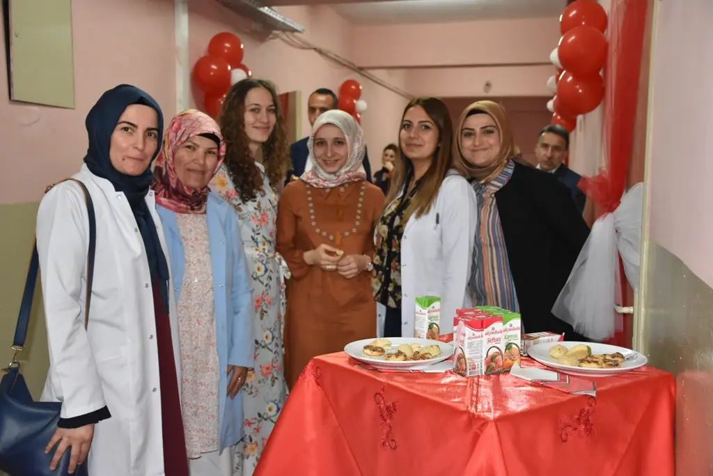 Haber: Hendek Anadolu Lisesi’ne Konferans Salonu - Galeri-4