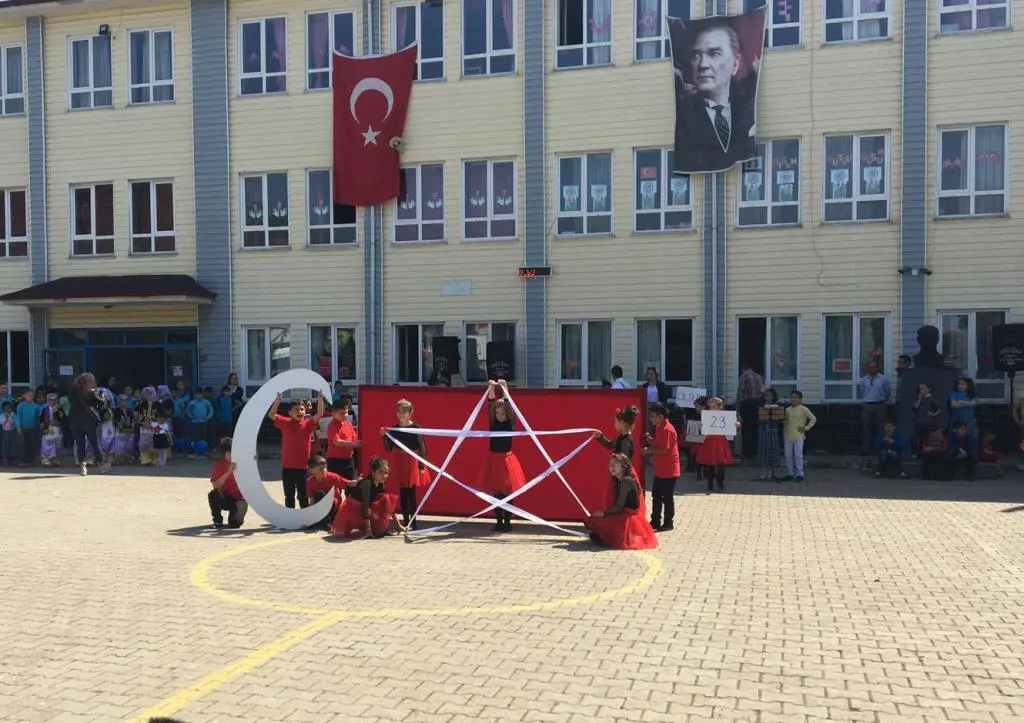 Haber: Mustafa Asım İlkokulu Çocuk Bayramını Kutladı - Öne Çıkan