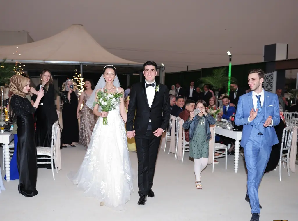 Haber: Hifa Şeyma ve Zeki Mutluluğa Yelken Açtılar - Öne Çıkan