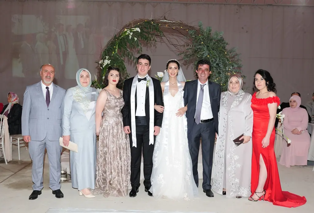 Haber: Hifa Şeyma ve Zeki Mutluluğa Yelken Açtılar - Galeri-1