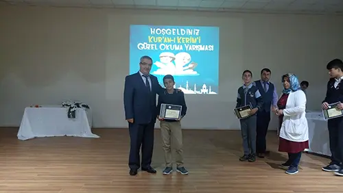 Haber: KUR'AN-I KERİMİ GÜZEL OKUYANLAR YARIŞTI - Galeri-2