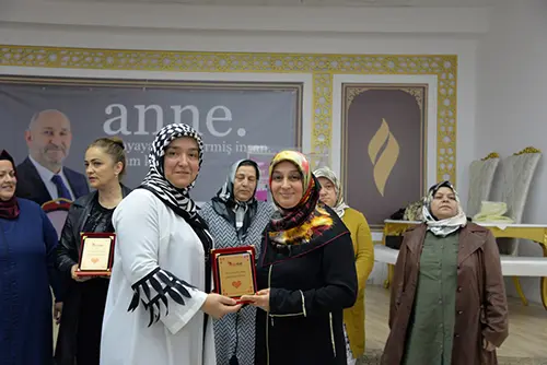 Haber: HAYATIN İLK IŞIĞIDIR ANNE - Galeri-5