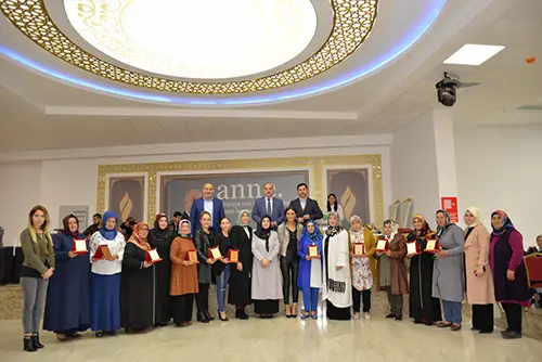 HAYATIN İLK IŞIĞIDIR ANNE