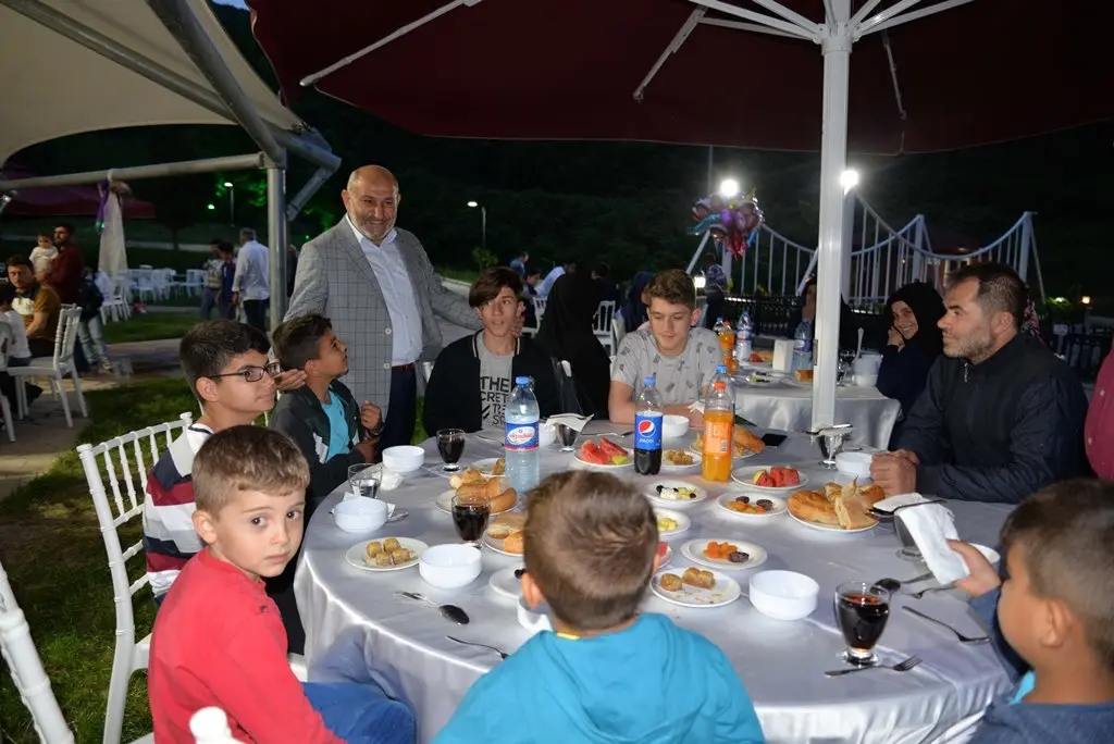 Haber: Belediye Personeli İftarda Buluştu - Galeri-2