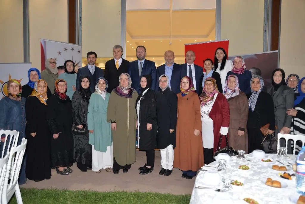 Haber: AK Parti Hendek’ten Üç Program Birden - Galeri-3