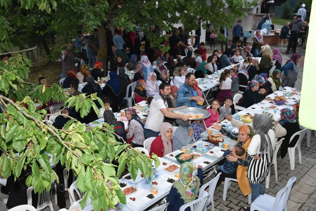 Haber: Yarıca Yeni sokak sakinleri iftarda buluştu - Galeri-1