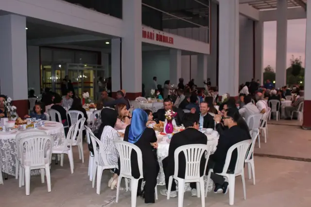 Hendek Devlet Hastanesi Personeli İftarda Buluştu