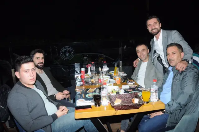 Ustaeli Yapı İftar Verdi