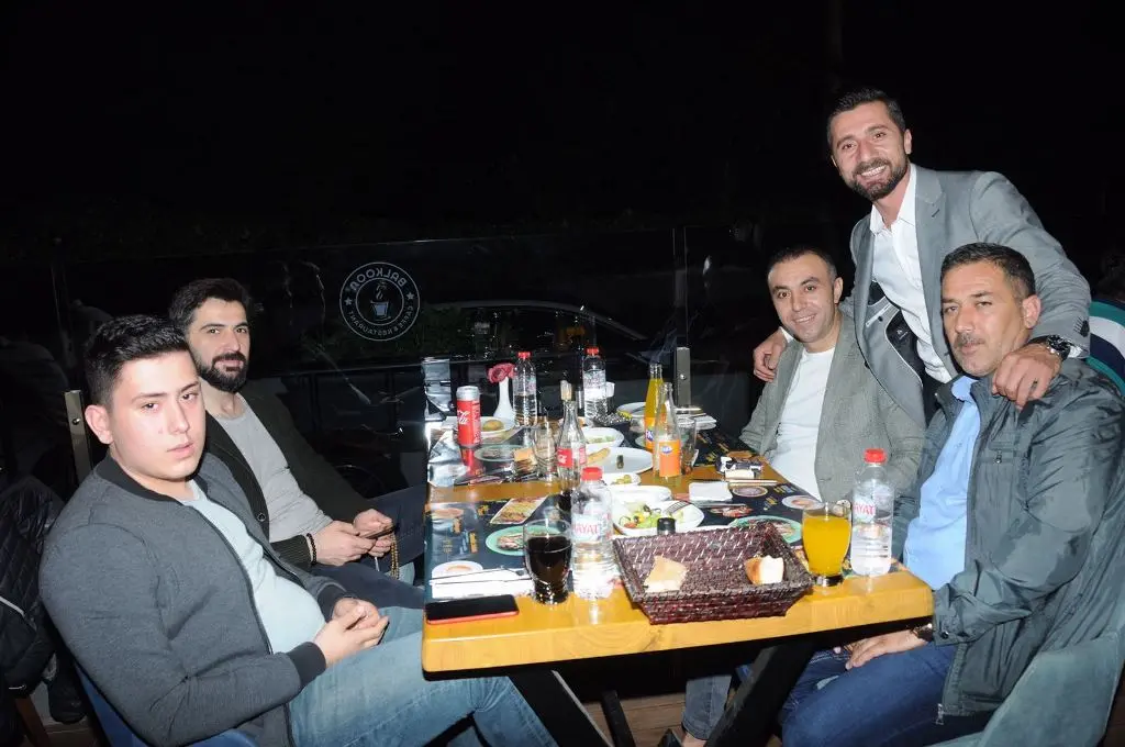Haber: Ustaeli Yapı İftar Verdi - Öne Çıkan